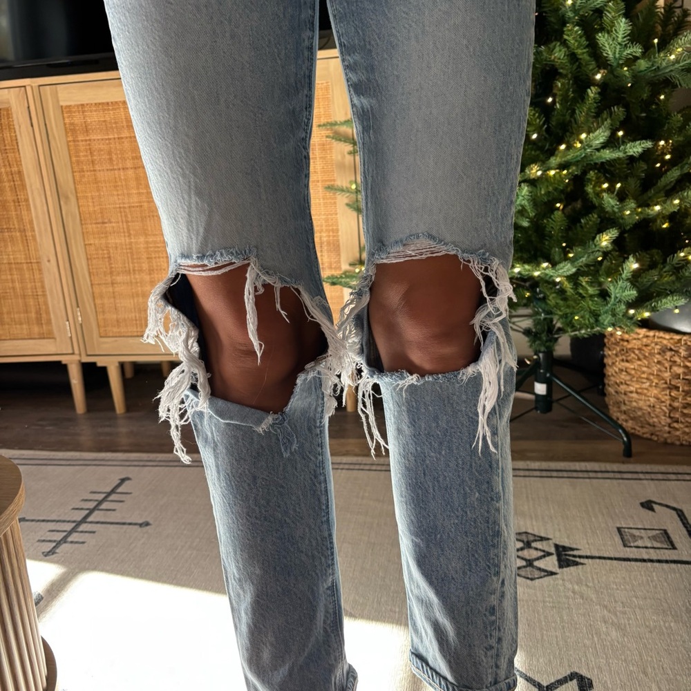 American Eagle Outfitters | Size 4 | Light Blue Distressed Straight Leg Jeans - Picture 3 of 10